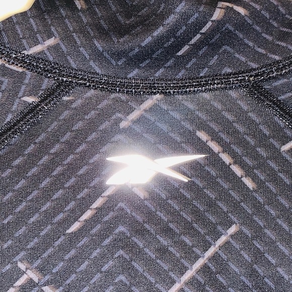 Jacket Reebok Reflective Performance Running Long Sleeve Sz Xs Gray 1/4 Zip - Picture 14 of 14